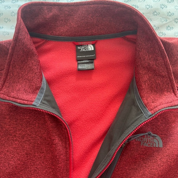 The North Face Men's Red Zip Up Size XXL Jacket - Picture 7 of 7